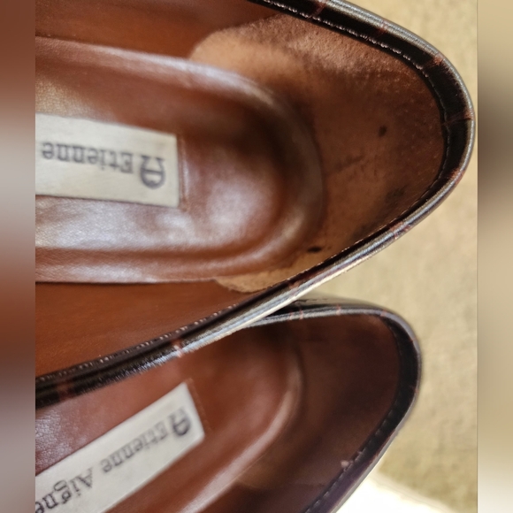 Etienne Aigner Crocodile Embossed Leather Tasseled Loafers Womens Size 9 - Picture 15 of 16